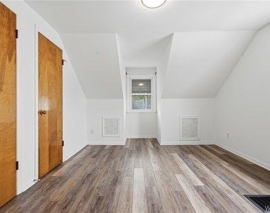 119 Wagner Avenue - Photo Thumbnail 9