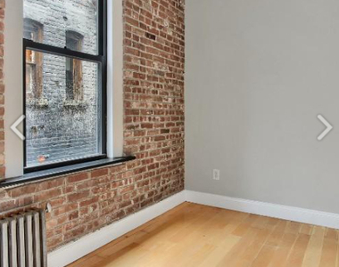 53 Leroy Street - Photo Thumbnail 5
