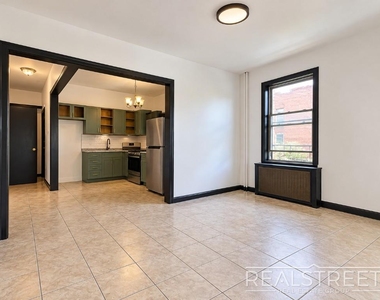 169 Irving Avenue - Photo Thumbnail 2