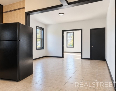 169 Irving Avenue - Photo Thumbnail 1