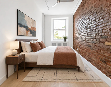 1608 Lexington Avenue - Photo Thumbnail 4