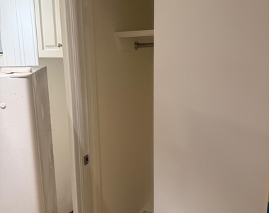 338 East 83rd Street - Photo Thumbnail 4