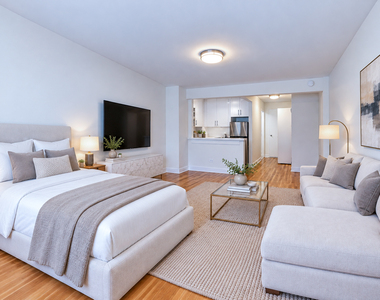 151 West 16th Street - Photo Thumbnail 1