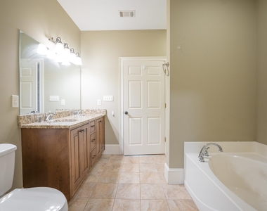 315 North Main Street - Photo Thumbnail 8