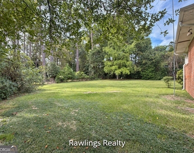 1119 Maple Drive - Photo Thumbnail 15