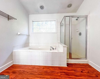 4035 River Green Parkway - Photo Thumbnail 13