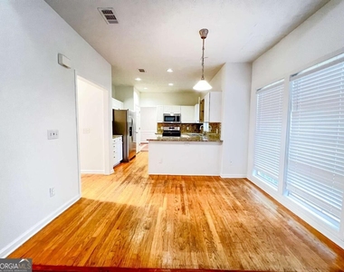 4035 River Green Parkway - Photo Thumbnail 7