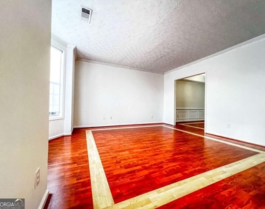 4035 River Green Parkway - Photo Thumbnail 3
