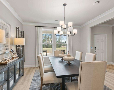 5015 Kennison Way - Photo Thumbnail 1