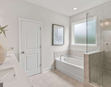 5015 Kennison Way - Photo Thumbnail 17