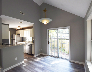 700 S Fairfield Drive - Photo Thumbnail 7