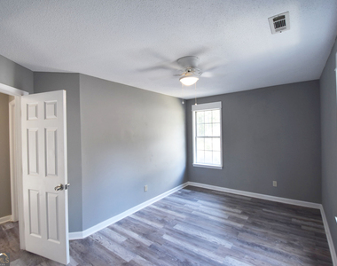 700 S Fairfield Drive - Photo Thumbnail 22