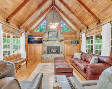 244 Skyline Way - Photo Thumbnail 44
