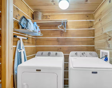 244 Skyline Way - Photo Thumbnail 38