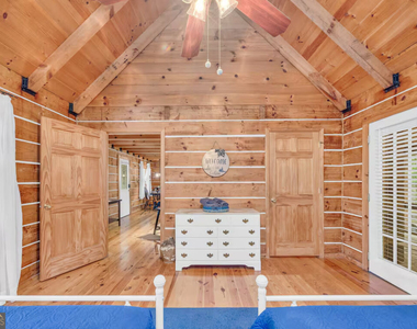 244 Skyline Way - Photo Thumbnail 11