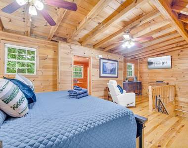244 Skyline Way - Photo Thumbnail 15