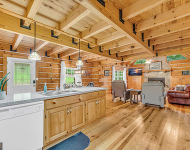 244 Skyline Way - Photo Thumbnail 33