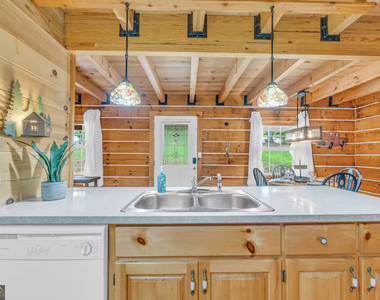 244 Skyline Way - Photo Thumbnail 34