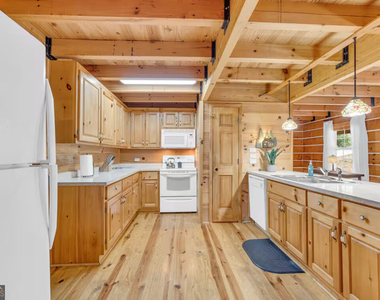 244 Skyline Way - Photo Thumbnail 35