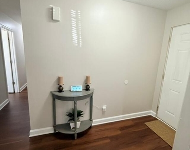 175 Bristol Lane - Photo Thumbnail 2