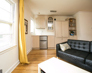 3323 Victoria Street - Photo Thumbnail 3