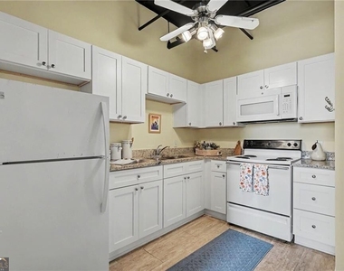 20 Marietta Street Nw - Photo Thumbnail 5