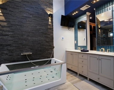 2890 Woodruff Drive Se - Photo Thumbnail 1