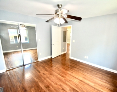1385 Elizabeth Lane - Photo Thumbnail 22