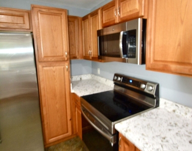 1385 Elizabeth Lane - Photo Thumbnail 15