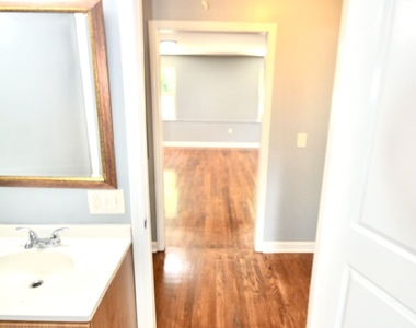 1385 Elizabeth Lane - Photo Thumbnail 28