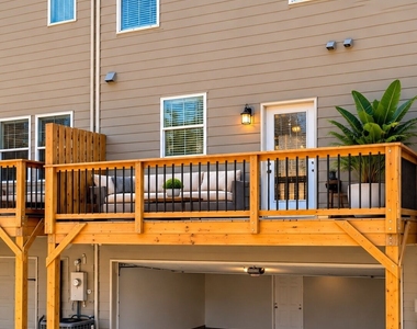 192 Mahnaz Drive - Photo Thumbnail 25