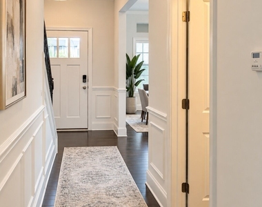 192 Mahnaz Drive - Photo Thumbnail 2