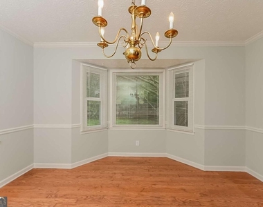 141 Mcelroy Road - Photo Thumbnail 8