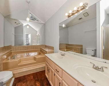 141 Mcelroy Road - Photo Thumbnail 12