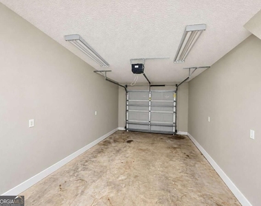 313 Gary Circle - Photo Thumbnail 40