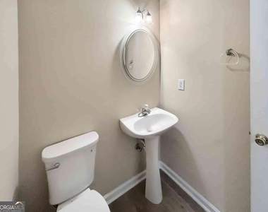 6090 Farmwood Way Se - Photo Thumbnail 15