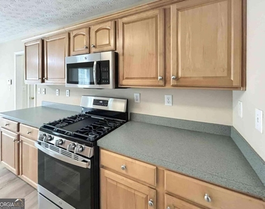 6090 Farmwood Way Se - Photo Thumbnail 11