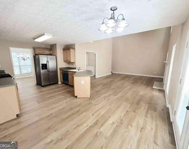 6090 Farmwood Way Se - Photo Thumbnail 14