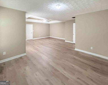 6090 Farmwood Way Se - Photo Thumbnail 17