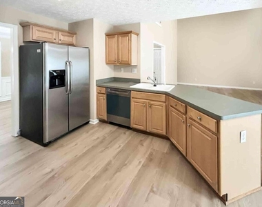 6090 Farmwood Way Se - Photo Thumbnail 10