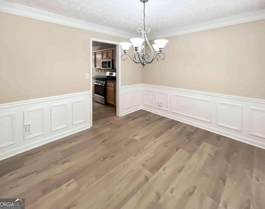 6090 Farmwood Way Se - Photo Thumbnail 7