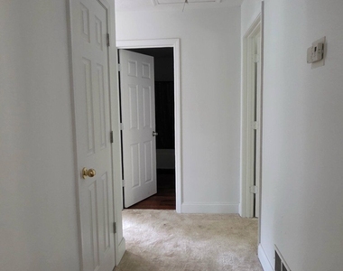 536 Windy Mill Way - Photo Thumbnail 12