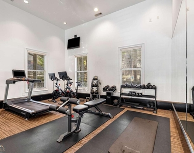951 Glenwood Avenue Se - Photo Thumbnail 48