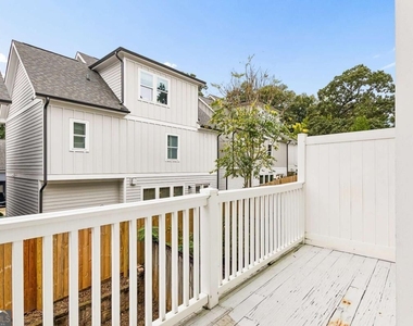 951 Glenwood Avenue Se - Photo Thumbnail 32