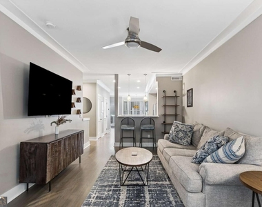 951 Glenwood Avenue Se - Photo Thumbnail 10