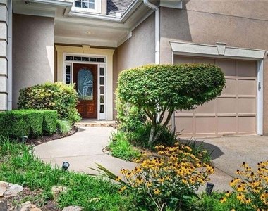2613 Peterboro Row - Photo Thumbnail 49