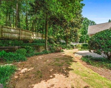 2613 Peterboro Row - Photo Thumbnail 44