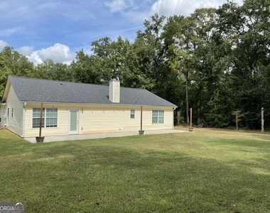 407 George Tate Drive - Photo Thumbnail 1