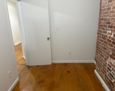 W.145th St and Amsterdam Avenue - Photo Thumbnail 3