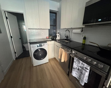 446 West 55th Street - Photo Thumbnail 1